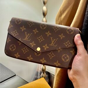 Louis Vuitton Felicie Pochette 1️⃣0️⃣7️⃣5️⃣
